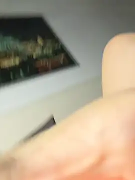 Hornyblond_Bella Adlı Modelin Canlı XXX Sohbeti