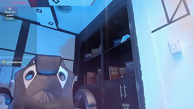 AmbarBrownn_ 现场XXX聊天