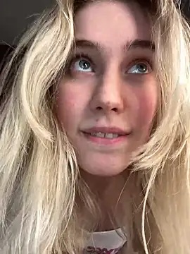 LovelyMiu 现场XXX聊天