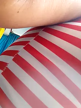 XXX chat uživo modela kelly_squirting