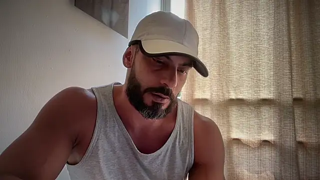 romeolovedark Chat XXX in diretta