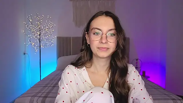 Real_cutie1 Adlı Modelin Canlı XXX Sohbeti