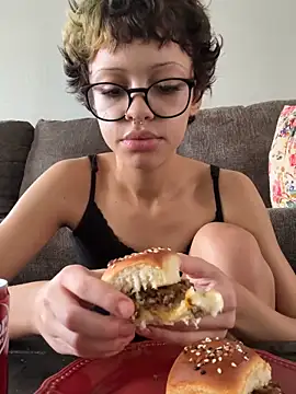 jojosbizarrelyf – Naživo XXX chat