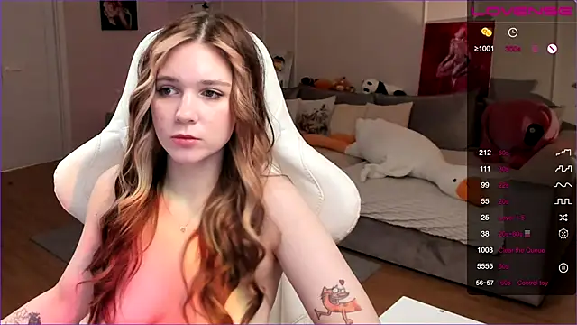 Frau_Lina 即時 XXX 聊天