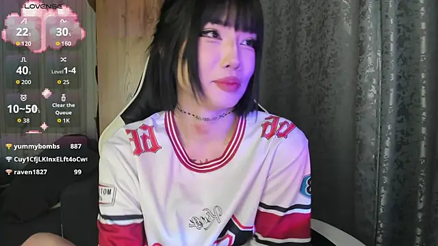 Velvetsky_1 élő XXX-chatje