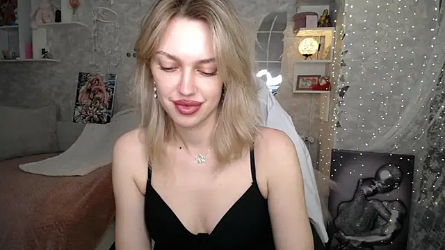 NickyAdamidi's Live XXX Chat