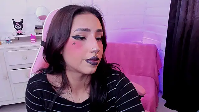 Nyx_Blackmoon élő XXX-chatje