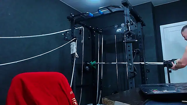 muscularjohnforuX Webcamshow