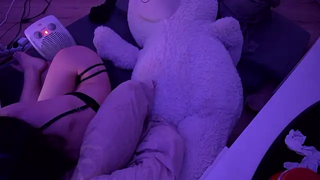 Pertunjukan Kamera Web CeriseLapine