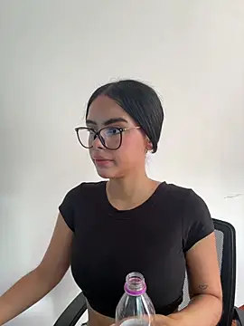 kitty_rousse01 Obrolan Langsung XXX