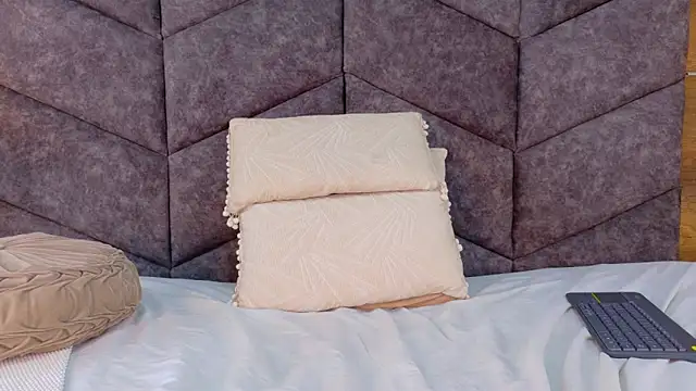 AnnieRouse__ 现场XXX聊天