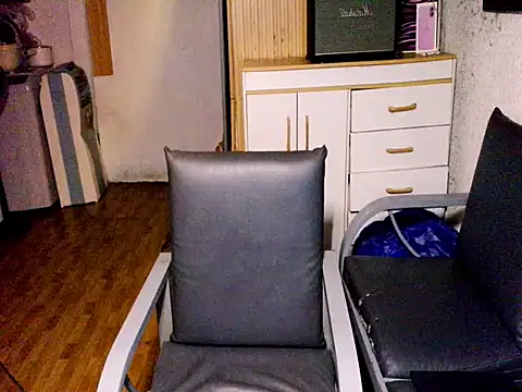 MysteriousXPham 网络视讯表演