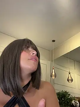 ROSE__15 লাইভ XXX চ্যাট