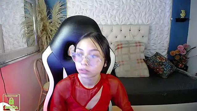 NathaliaSweet_11: онлайн-секс-чат