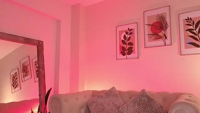 DahianaWalcott's Live XXX Chat