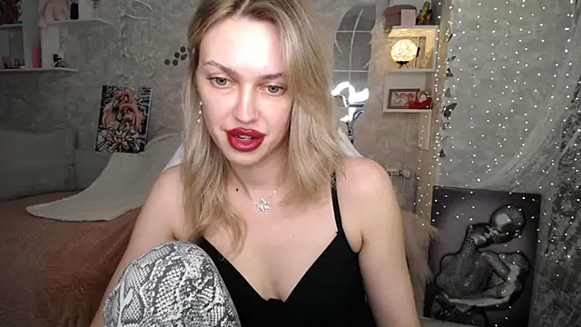 NickyAdamidi: απευθείας συνομιλία ΧΧΧ