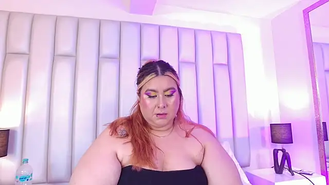 aandreaperezのライブXXXチャット