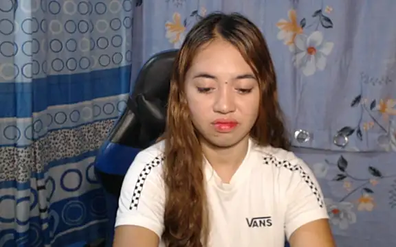 urlover_mae26 élő XXX-chatje