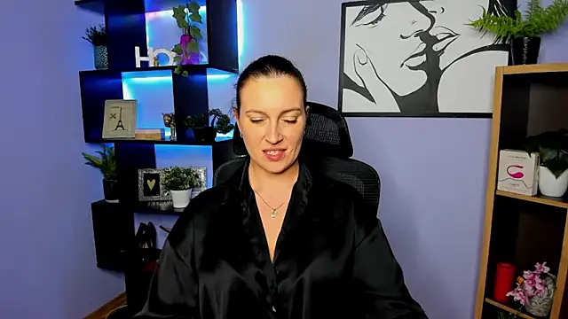 XXX chat uživo modela FUN_AMI