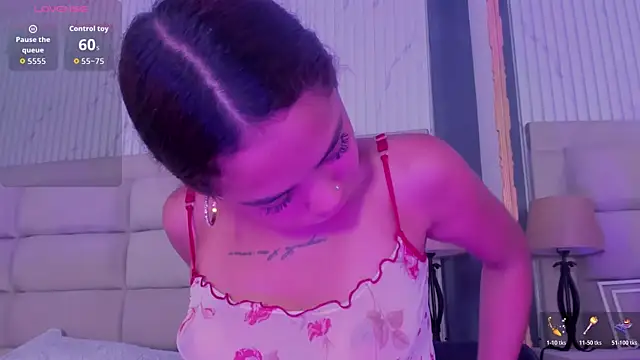 CarolineFyre 现场XXX聊天