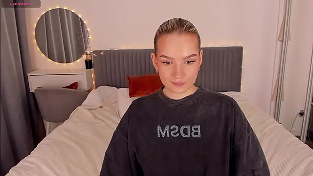 แชท XXX สดของ CassieRayss