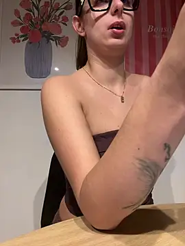 Hii_Lolla Live XXX-Chat