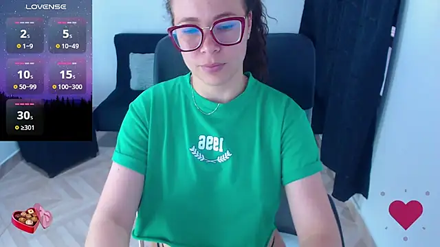 SharonR1: онлайн-секс-чат