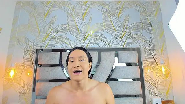 Alison_Chan_ Show in webcam