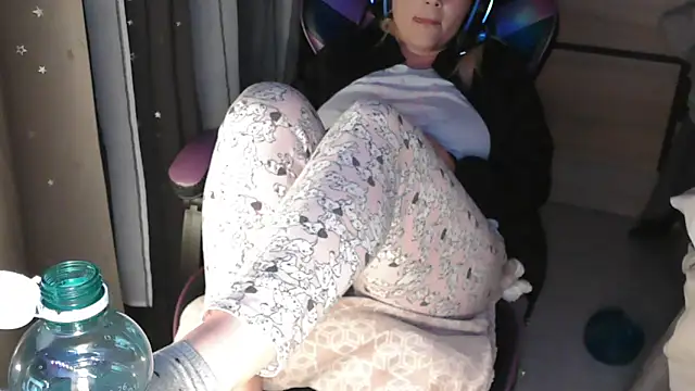 دردشة LaRa_forU الجنسية المباشرة