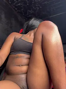 Thyana_LS 现场XXX聊天