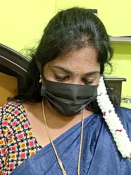 Chat XXX en directo de Tamil_Mithra