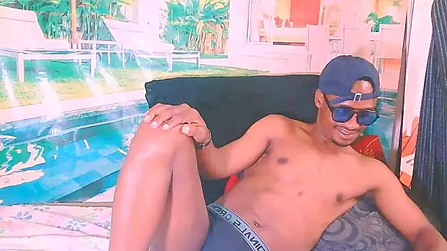 EbonyTiger69 网络视讯表演