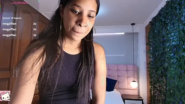 ShayMilleer 现场XXX聊天