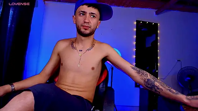 Jey_dirty_777n Webbikameraesitys