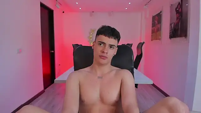 BenitoSaenzのライブXXXチャット