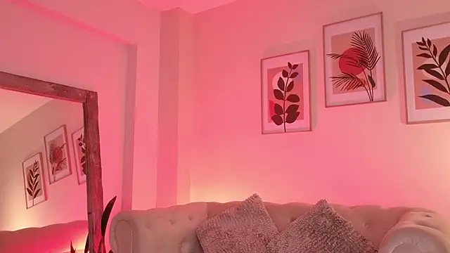 DahianaWalcott's Live XXX Chat