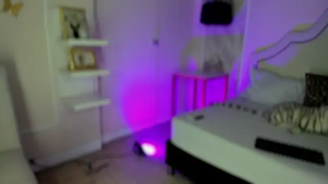 XXX chat uživo modela niicole_garner