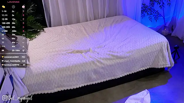 Bella-Franco: απευθείας συνομιλία ΧΧΧ