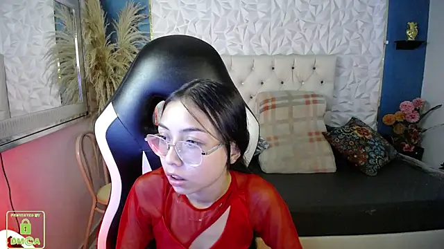 NathaliaSweet_11's Live XXX Chat