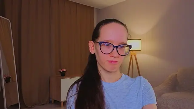 BettyBrowni Adlı Modelin Canlı XXX Sohbeti