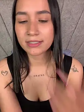 Chat +18 de Val12777 ao vivo