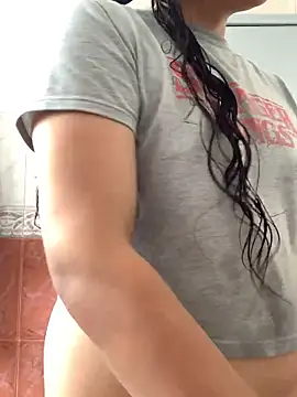 La-Gatiita-trans Pertunjukan Webcam