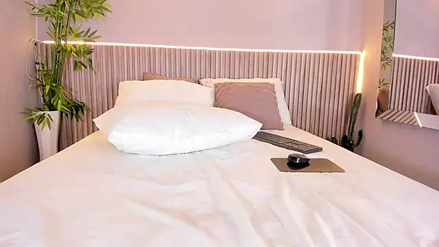 Czat XXX na żywo – LucieMillerr