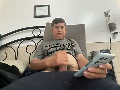 beto536: διαδικτυακό σόου στην κάμερα