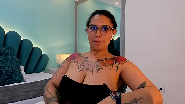 sharlott18 – Live XXX-chat