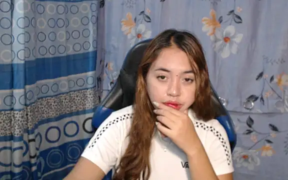 urlover_mae26 Live XXX-Chat