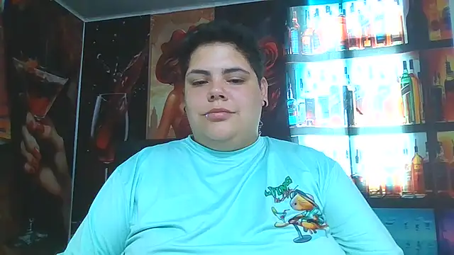 Hailey_Curvy: διαδικτυακό σόου στην κάμερα