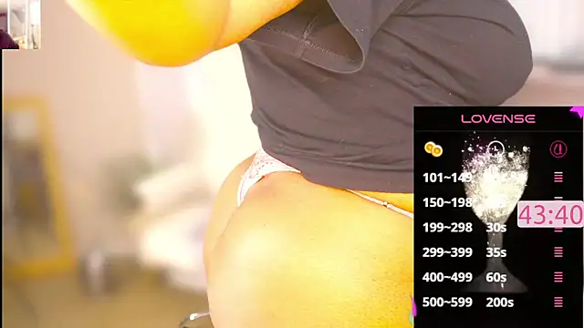 Chatroom XXX en direct de CarmenCash__