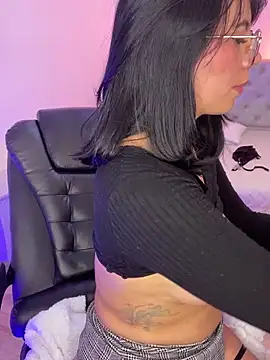 XXX chat uživo modela Silvanna-Moree