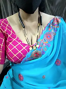 bhuvana_555のライブXXXチャット